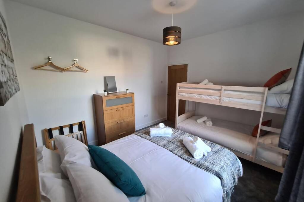 Beautiful Seaside Apartment With Parking Ventnor Exterior photo