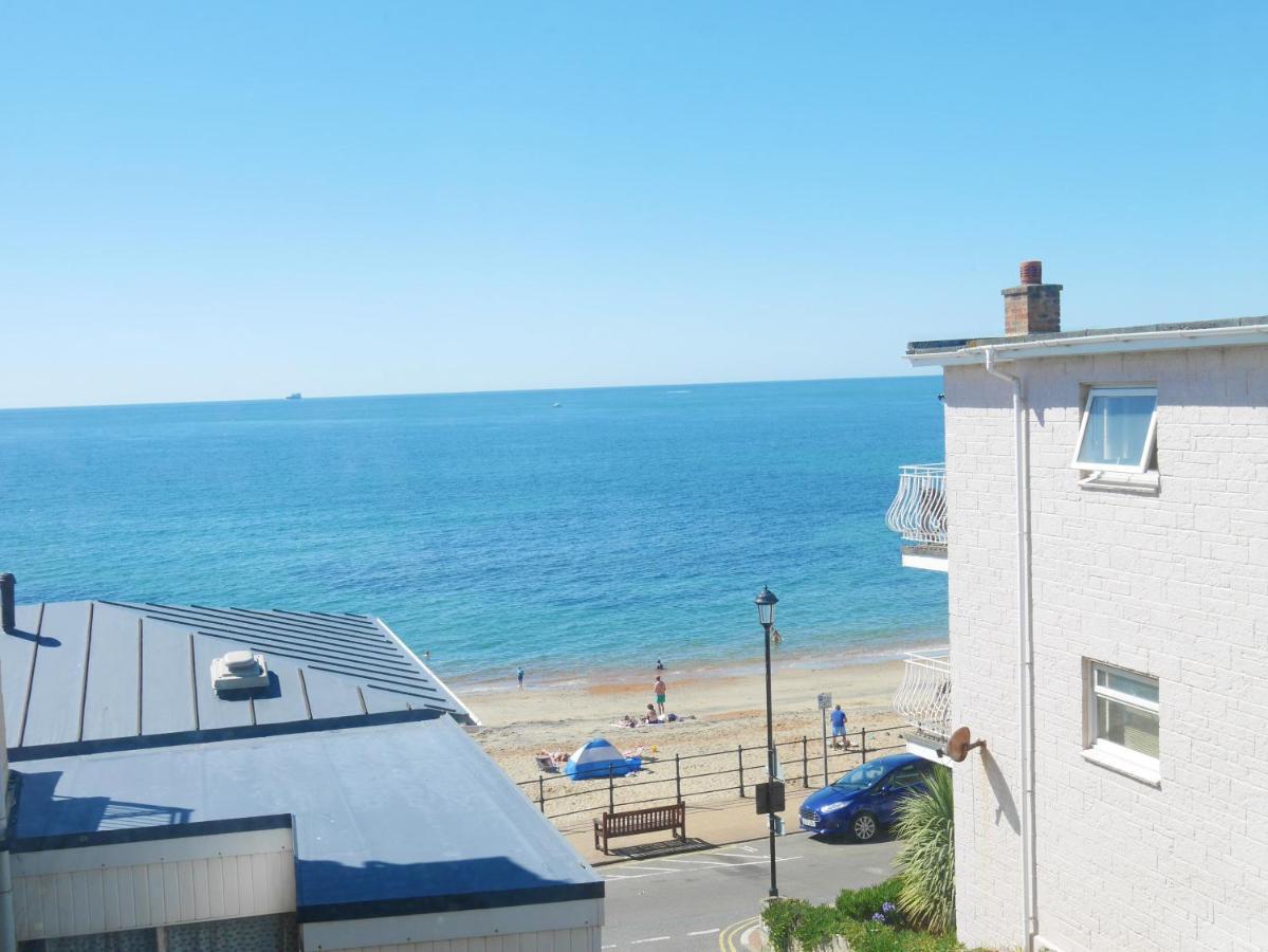 Beautiful Seaside Apartment With Parking Ventnor Exterior photo